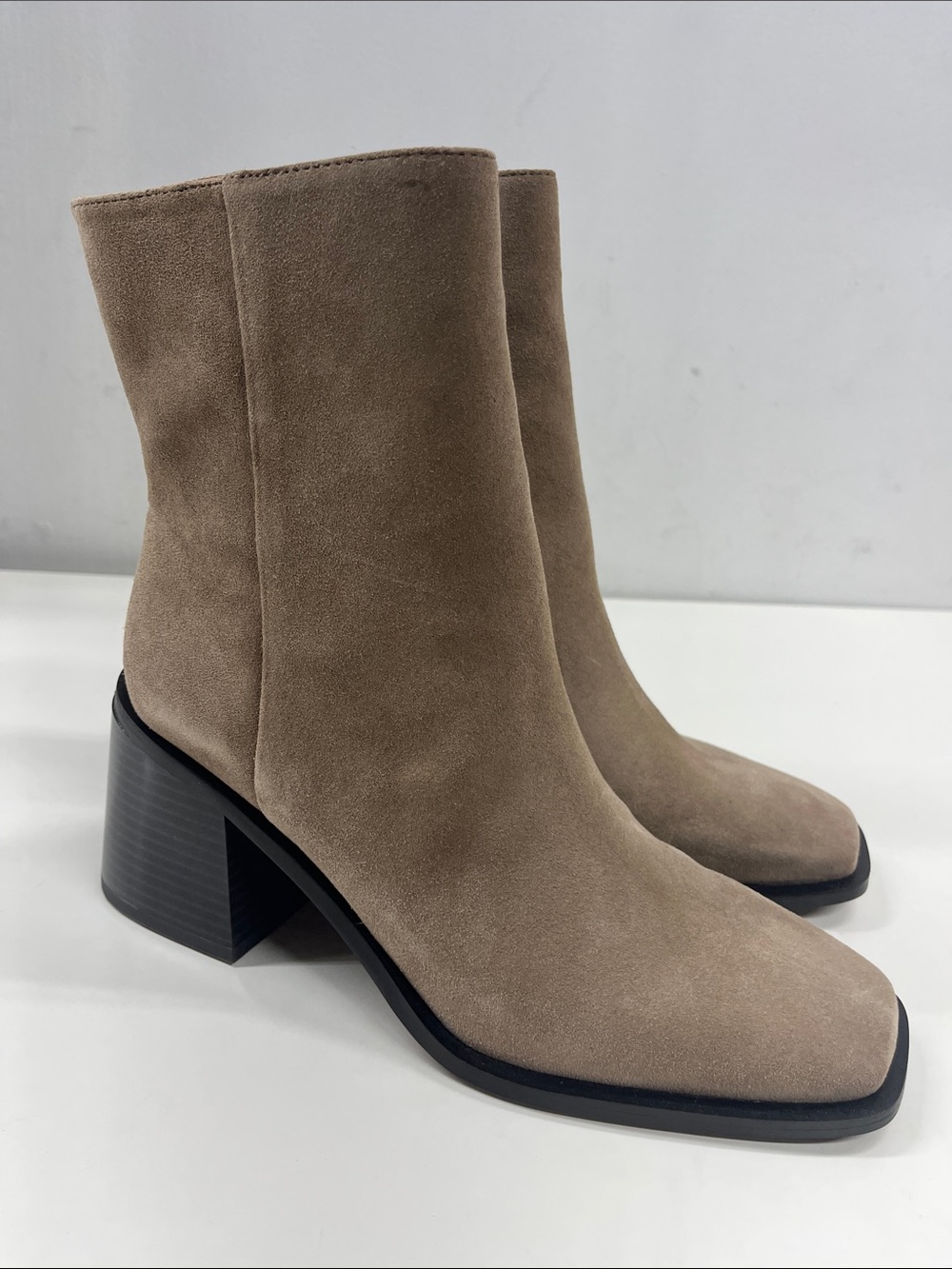 New Sam Edelman Winnie Ankle Bootie in Taupe Suede Women's Size 7